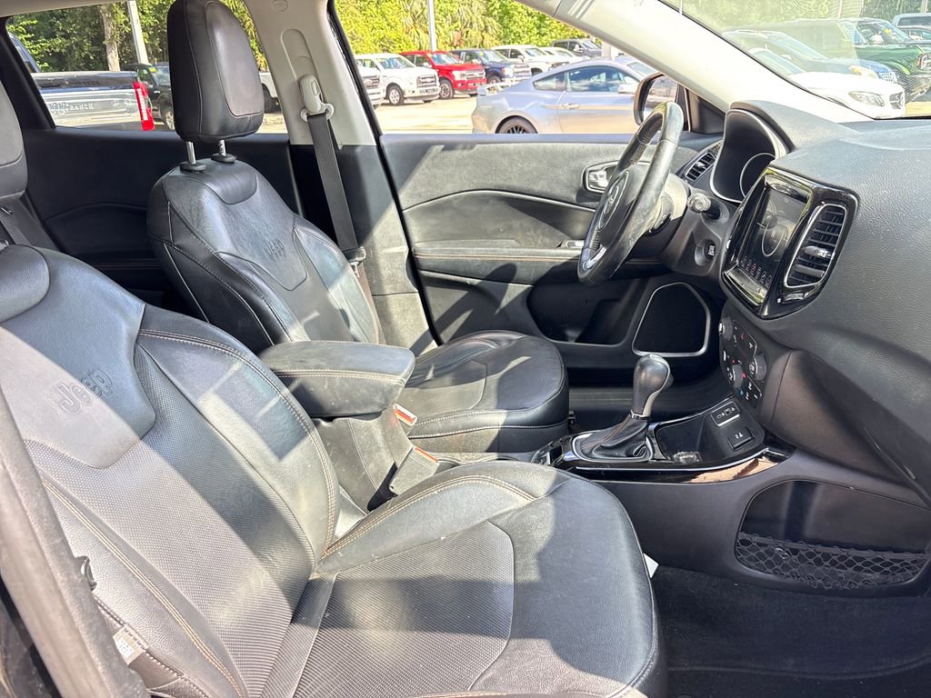 Used 2018 Jeep Compass Limited w/ Safe & Security Group FWD image 30