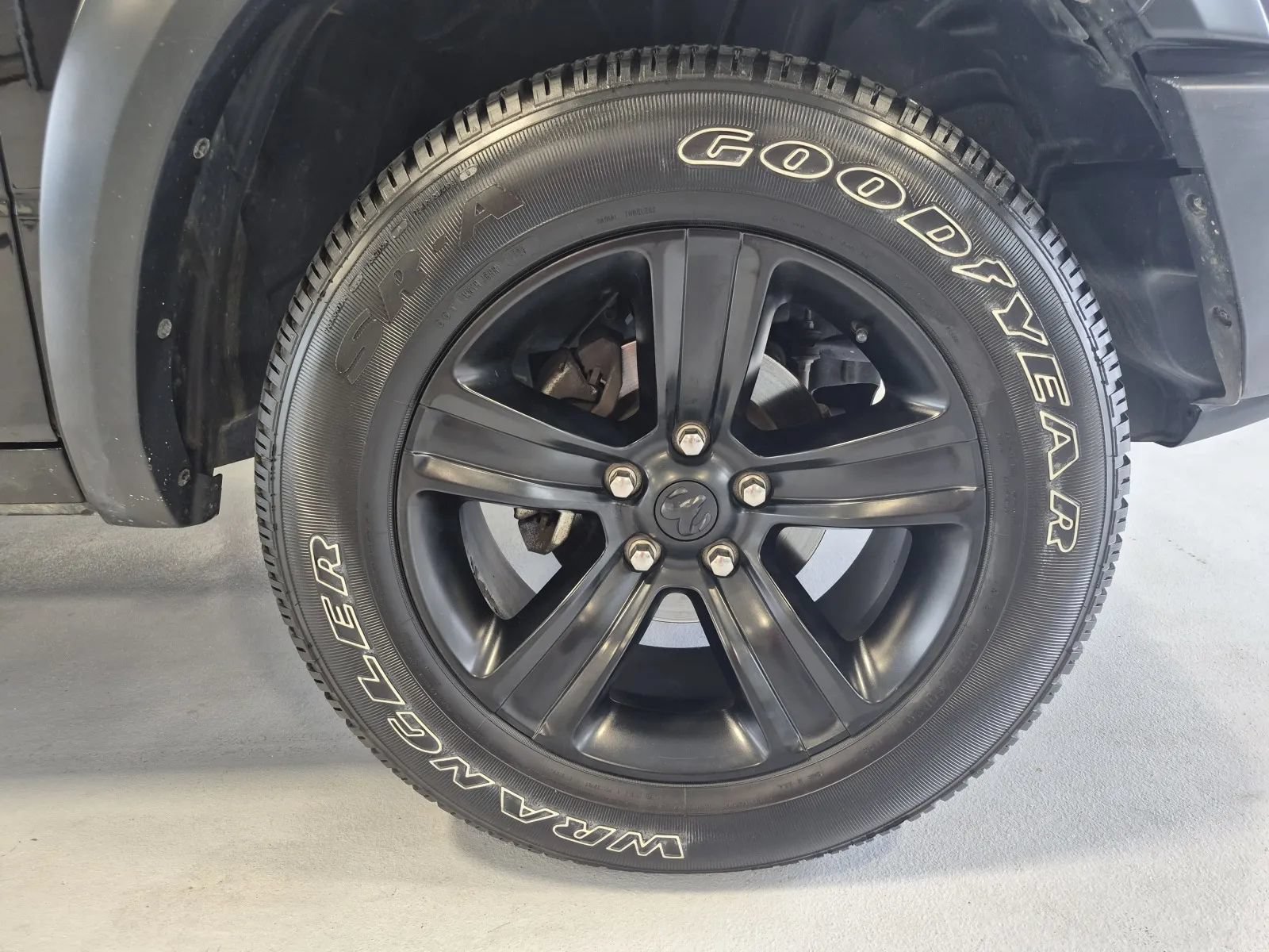 Used 2022 RAM 1500 Warlock AWD/4WD image 37