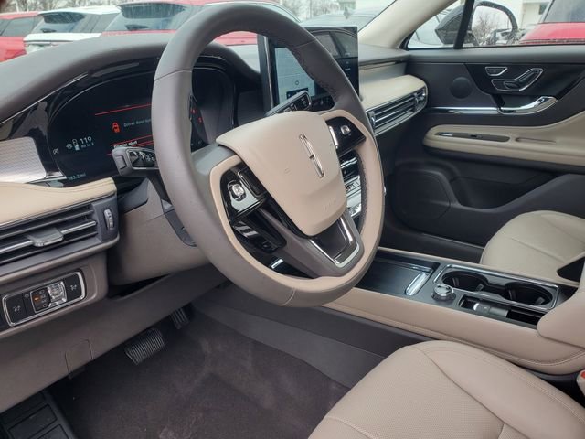 Certified 2024 Lincoln Corsair AWD w/ Equipment Group 101A image 13