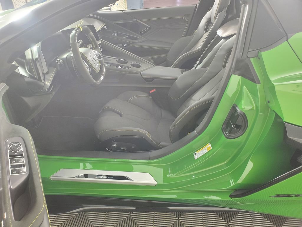 New 2026 Chevrolet Corvette Z06 w/ Stealth Interior Trim Package RWD image 12