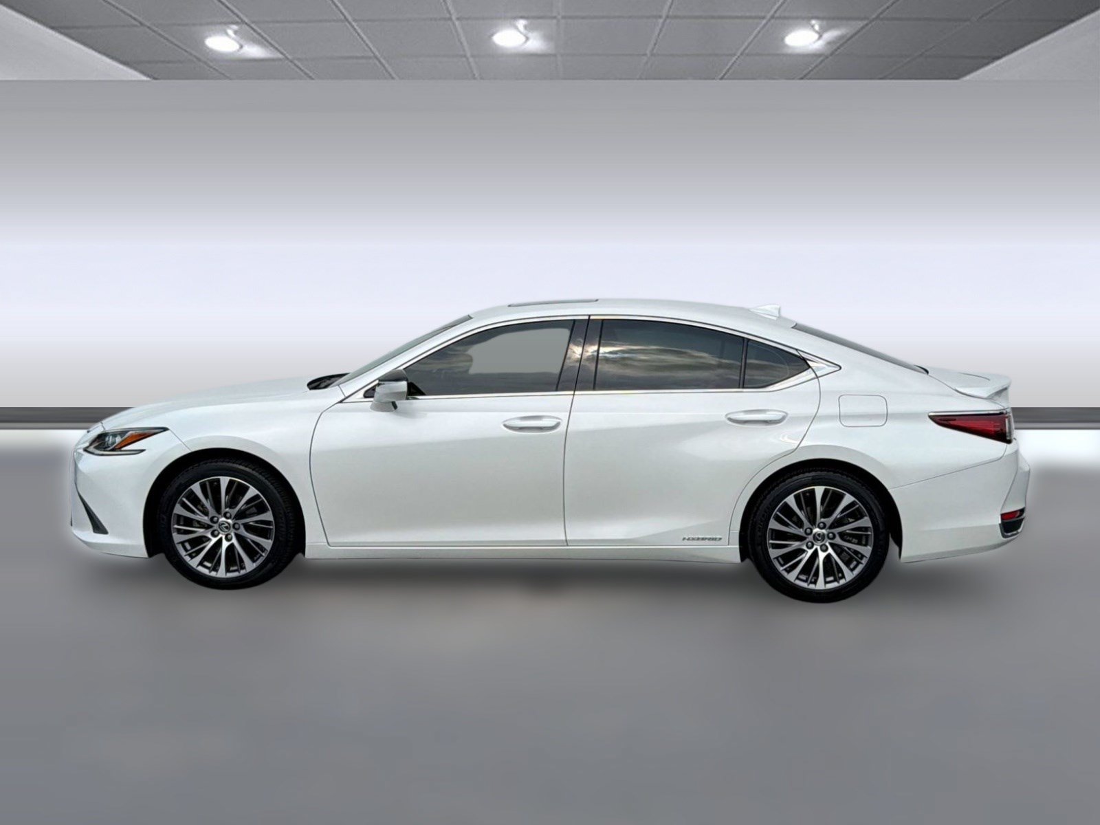 Used 2019 Lexus ES 300h w/ Premium Package FWD image 2