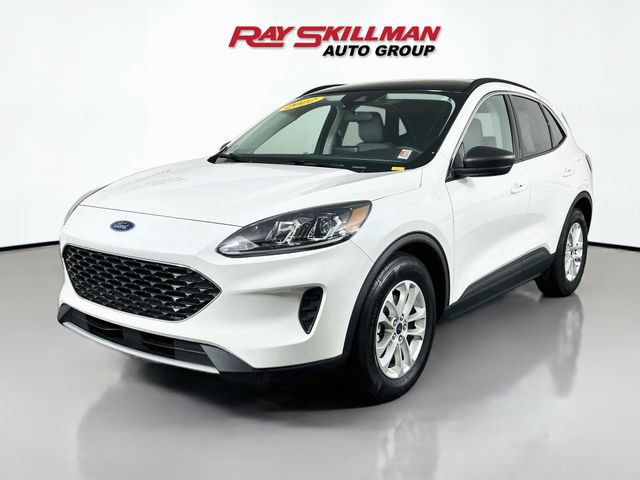 Used 2022 Ford Escape SE w/ Convenience Package FWD image 3