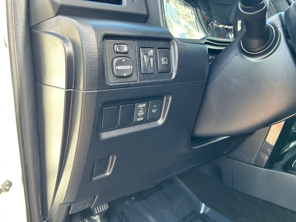 Used 2023 Toyota 4Runner 40th Anniversary SE AWD/4WD image 21