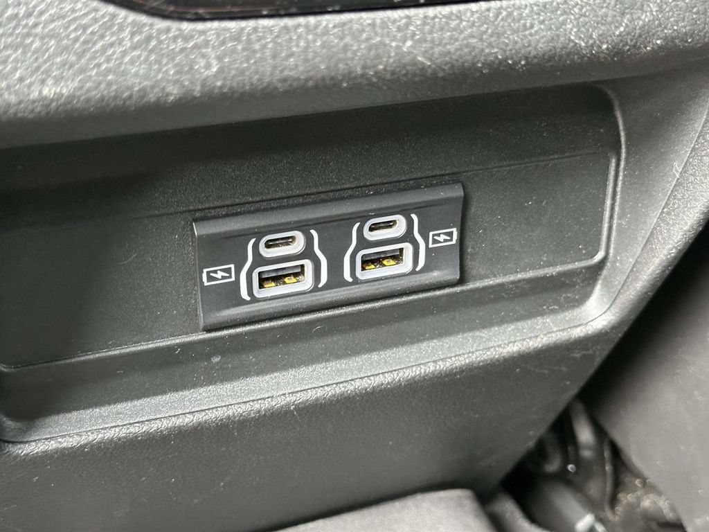 Used 2025 Jeep Grand Cherokee L Laredo AWD/4WD image 11