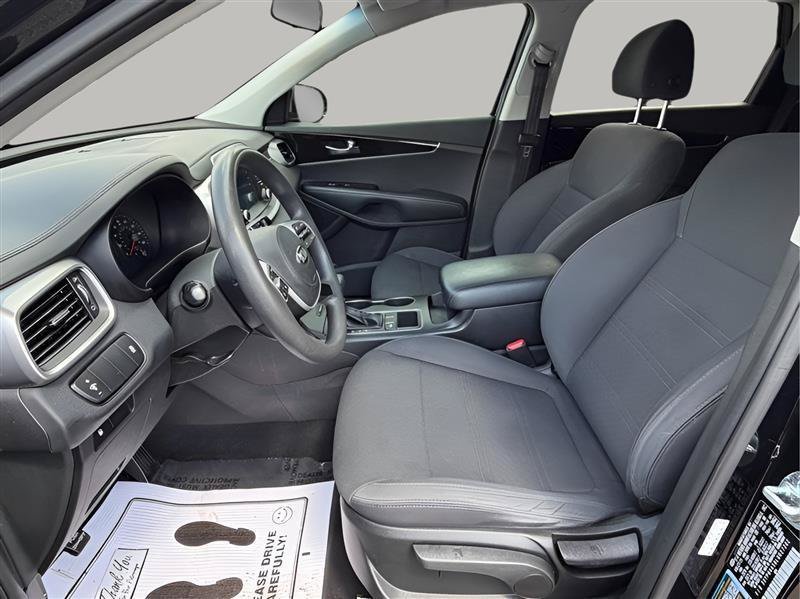 Used 2020 Kia Sorento FWD V6 image 16