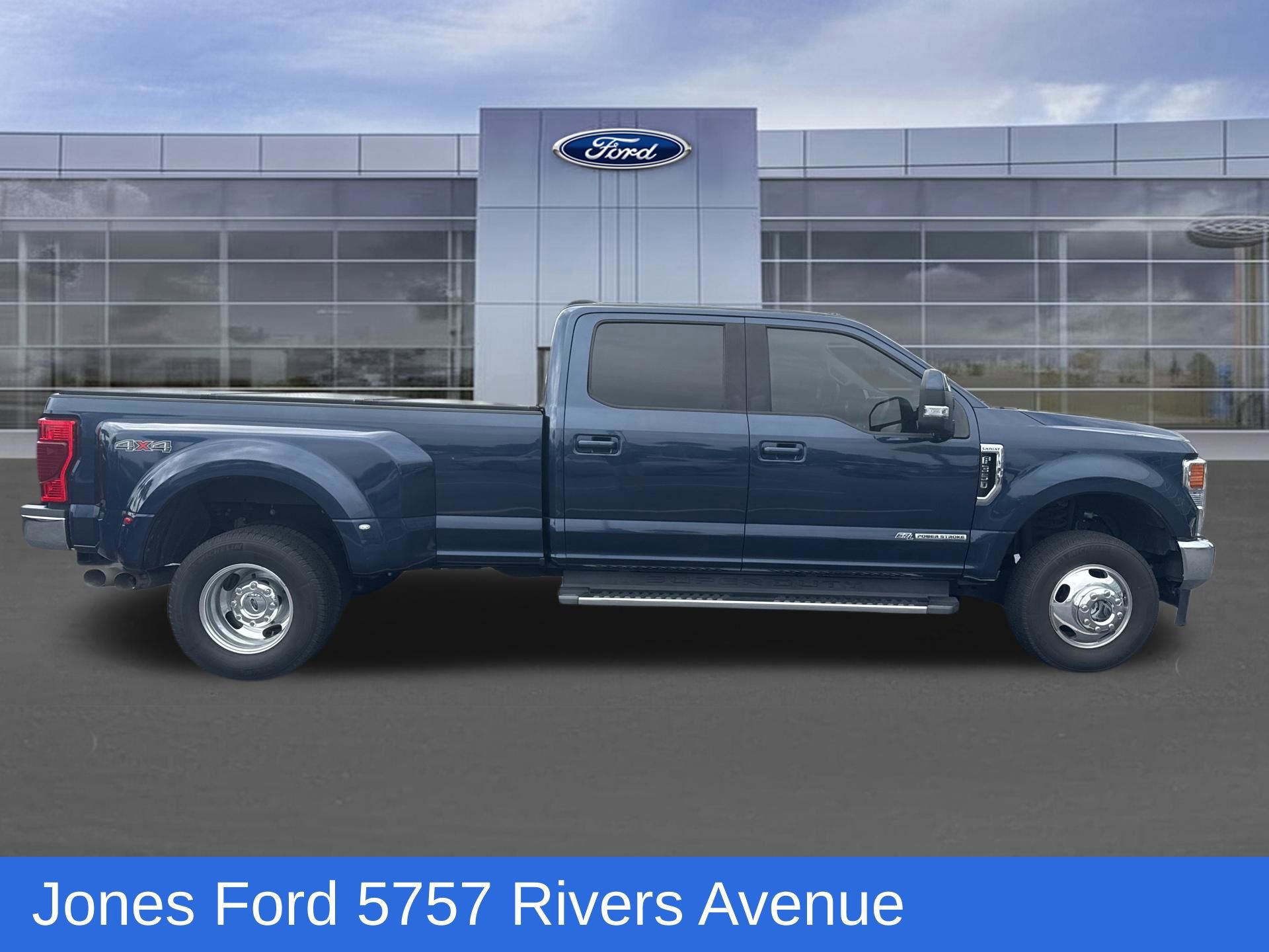 Used 2020 Ford F350 4x4 Crew Cab DRW Super Duty image 3
