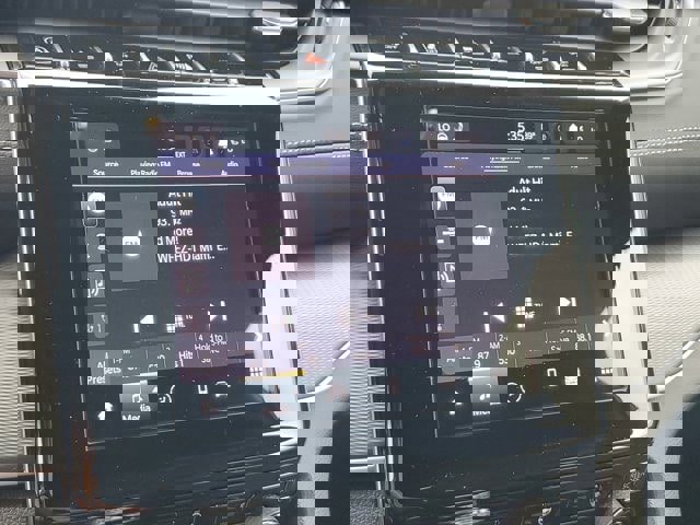 New 2025 Jeep Grand Cherokee L Altitude image 13