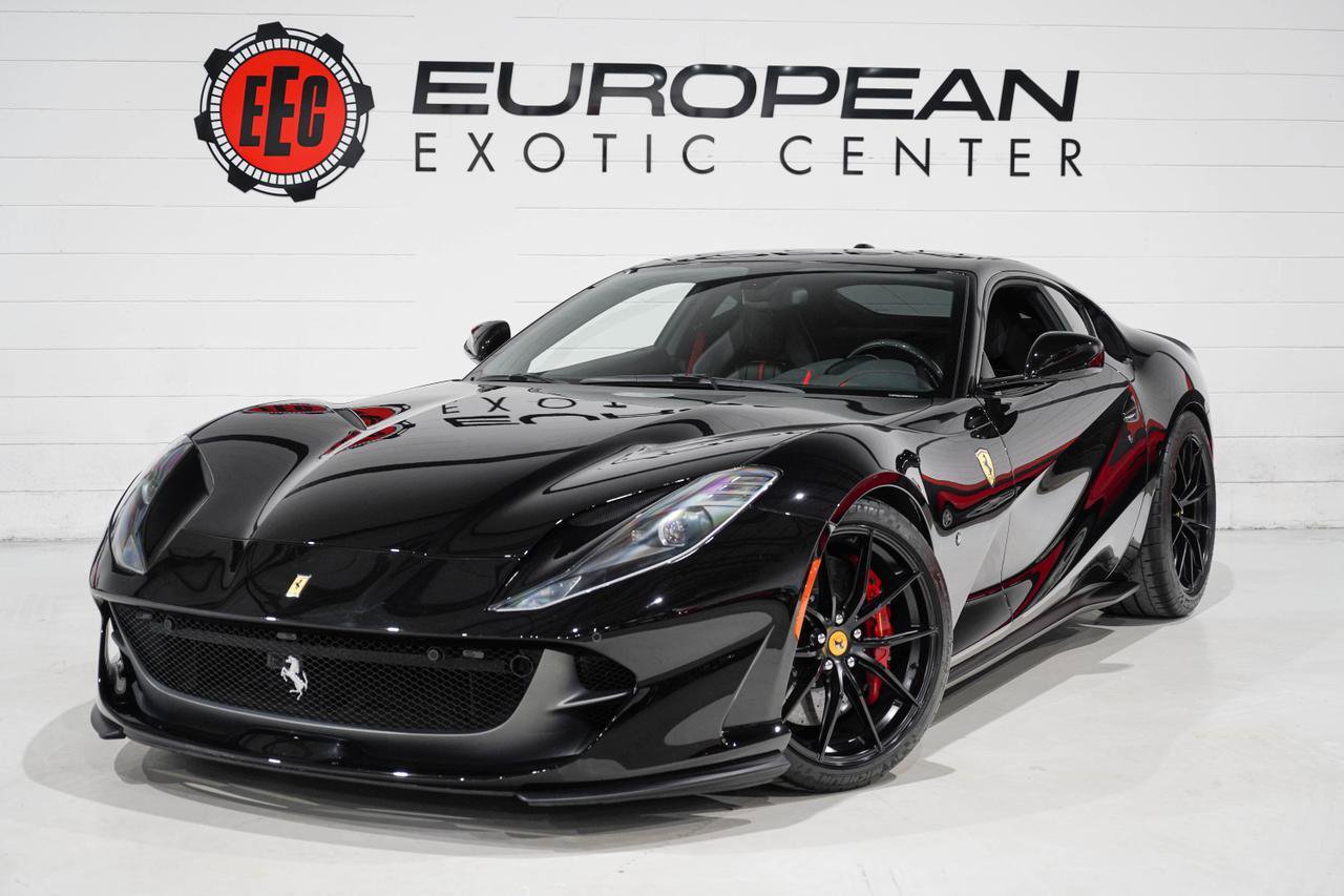 Used 2019 Ferrari 812 Superfast RWD image 4