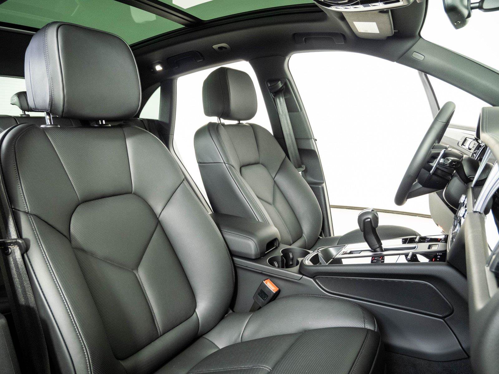 New 2026 Porsche Macan AWD/4WD image 24