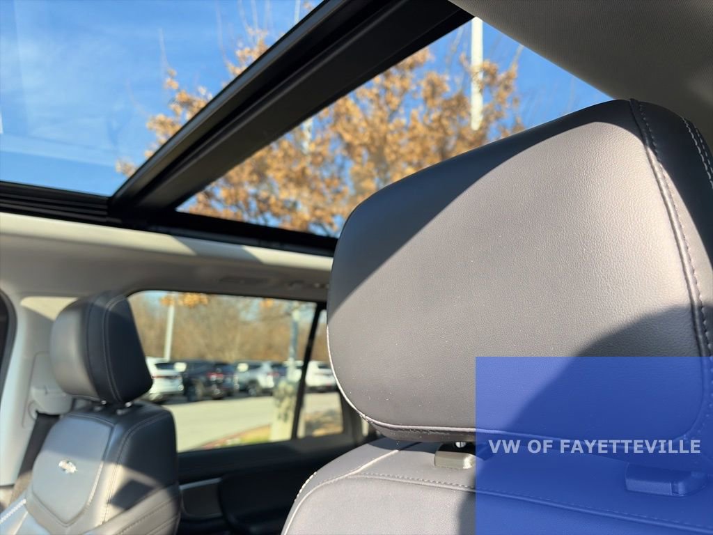 Used 2025 Ford Expedition Max Platinum image 21