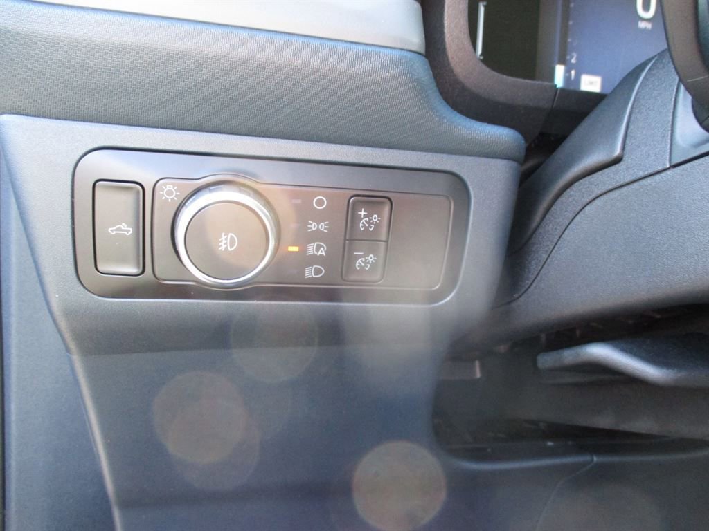 New 2026 Ford Maverick Lobo image 8