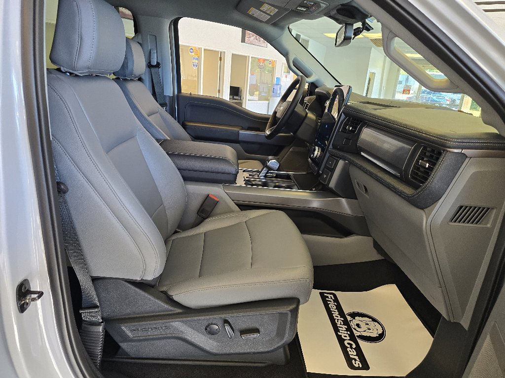 New 2025 Ford F150 Lightning Flash image 13