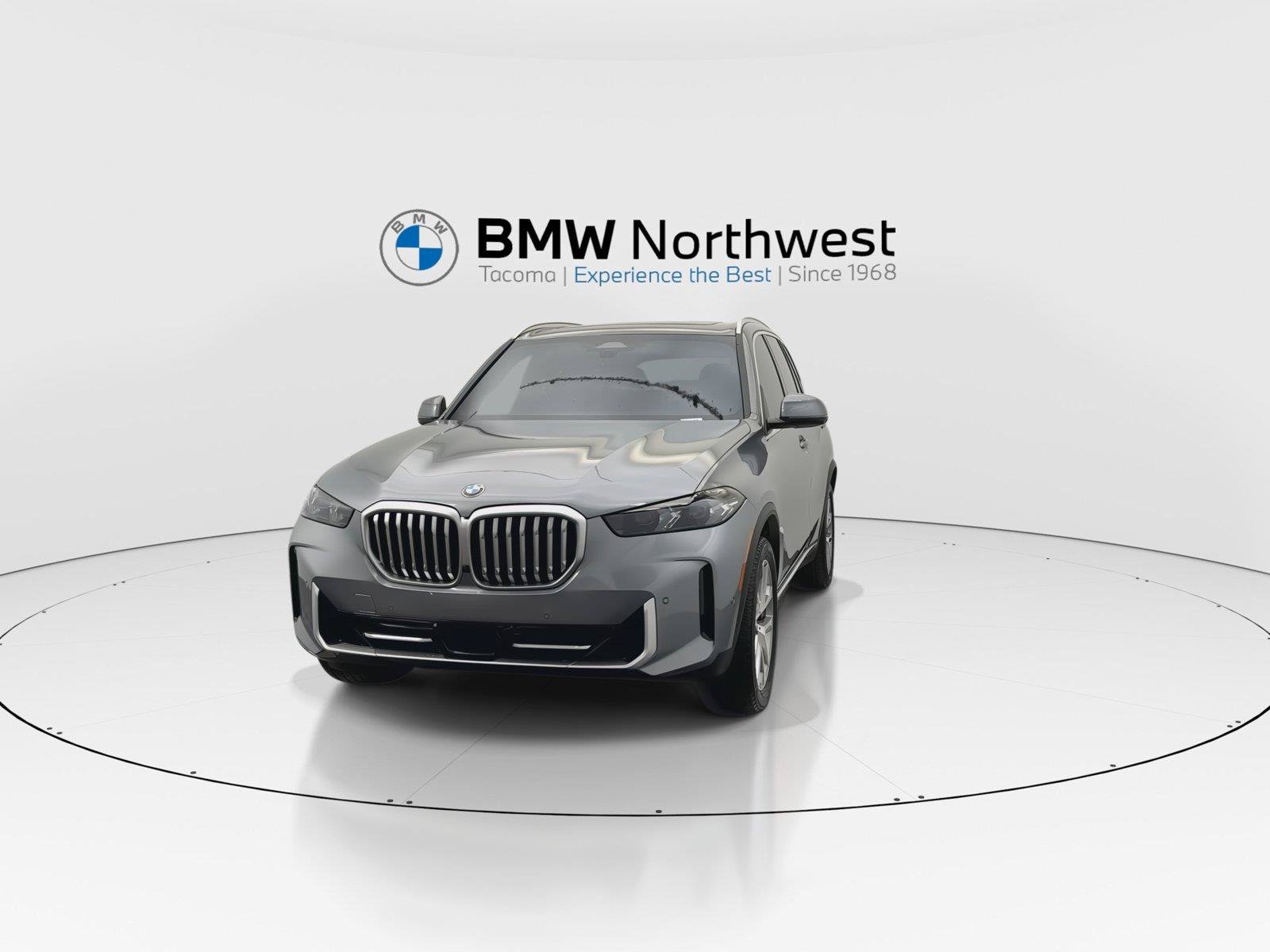 Used 2024 BMW X5 xDrive40i w/ Parking Assistance Package AWD/4WD image 8