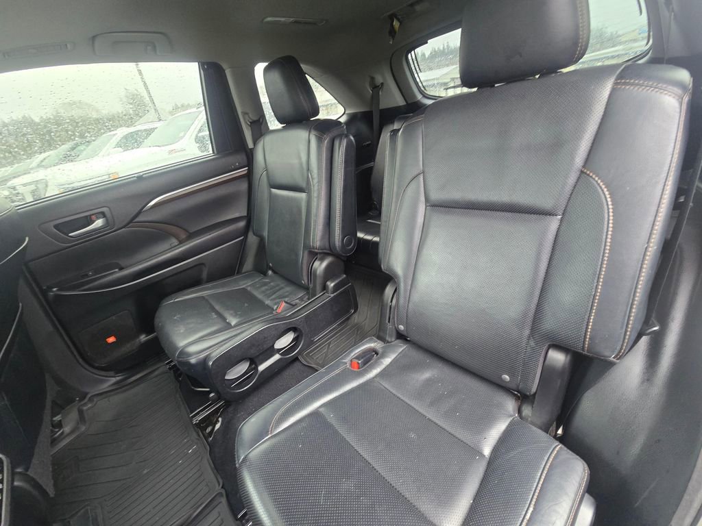 Used 2016 Toyota Highlander Limited AWD/4WD image 13