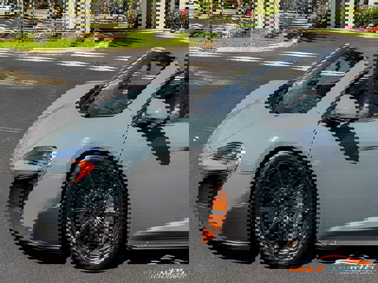 Used 2016 McLaren 675LT image 41