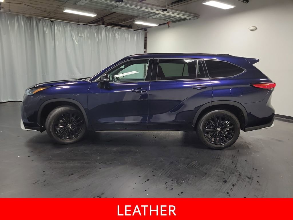 Used 2023 Toyota Highlander XSE AWD/4WD image 5
