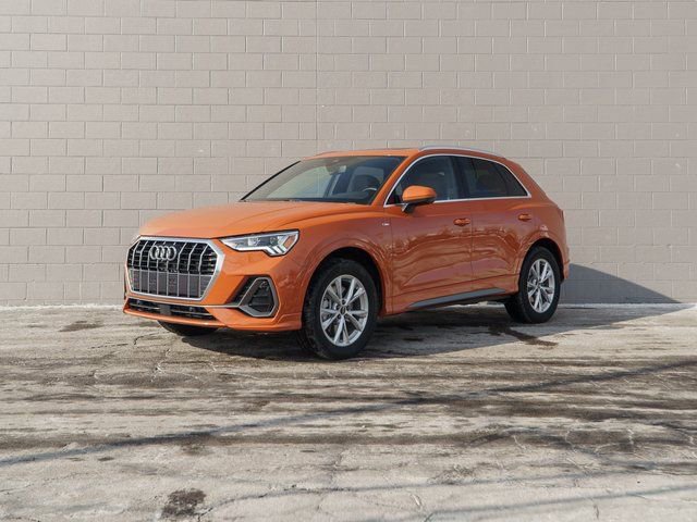 Certified 2025 Audi Q3 2.0T Premium Plus w/ Premium Plus Package