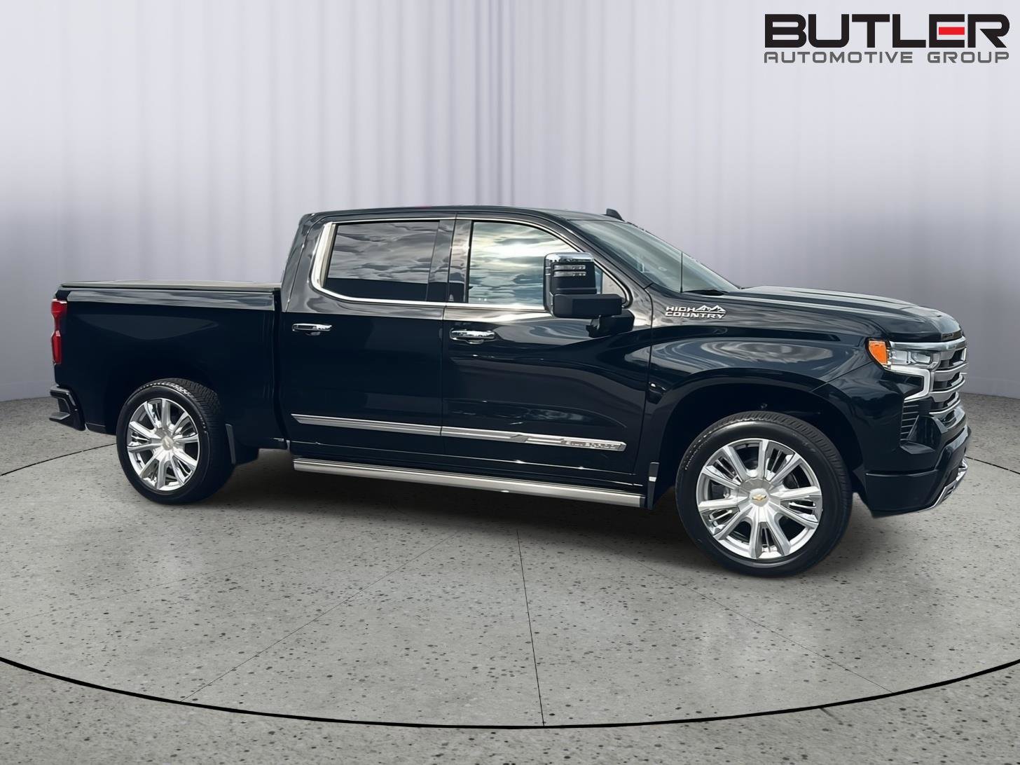 Used 2024 Chevrolet Silverado 1500 High Country w/ High Country Premium Package image 7