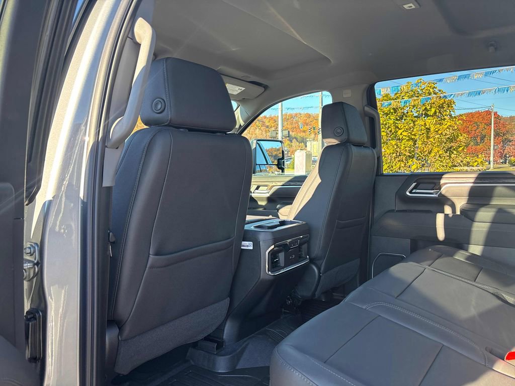 New 2026 GMC Sierra 2500 SLT w/ SLT Premium Package image 41