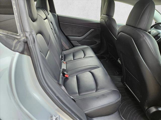 Used 2018 Tesla Model 3 Long Range image 17