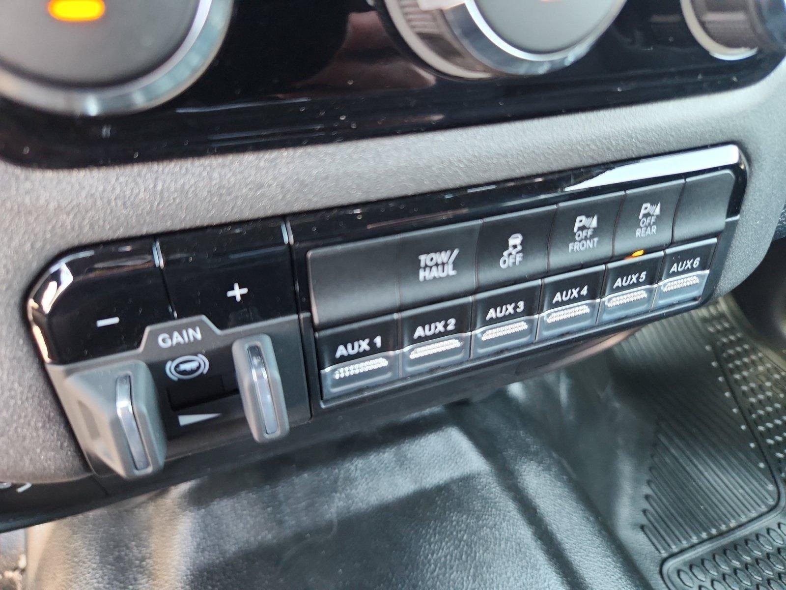 New 2025 RAM 3500 Tradesman w/ Chrome Appearance Group AWD/4WD image 33