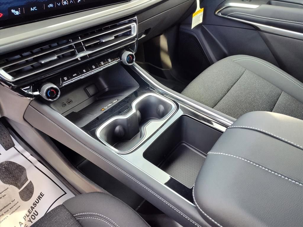 New 2026 Chevrolet Traverse LT w/ LPO, Floor Liner Package image 14