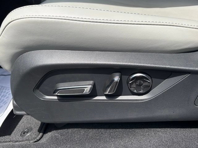 Used 2024 Acura MDX SH-AWD w/ Technology Package image 17