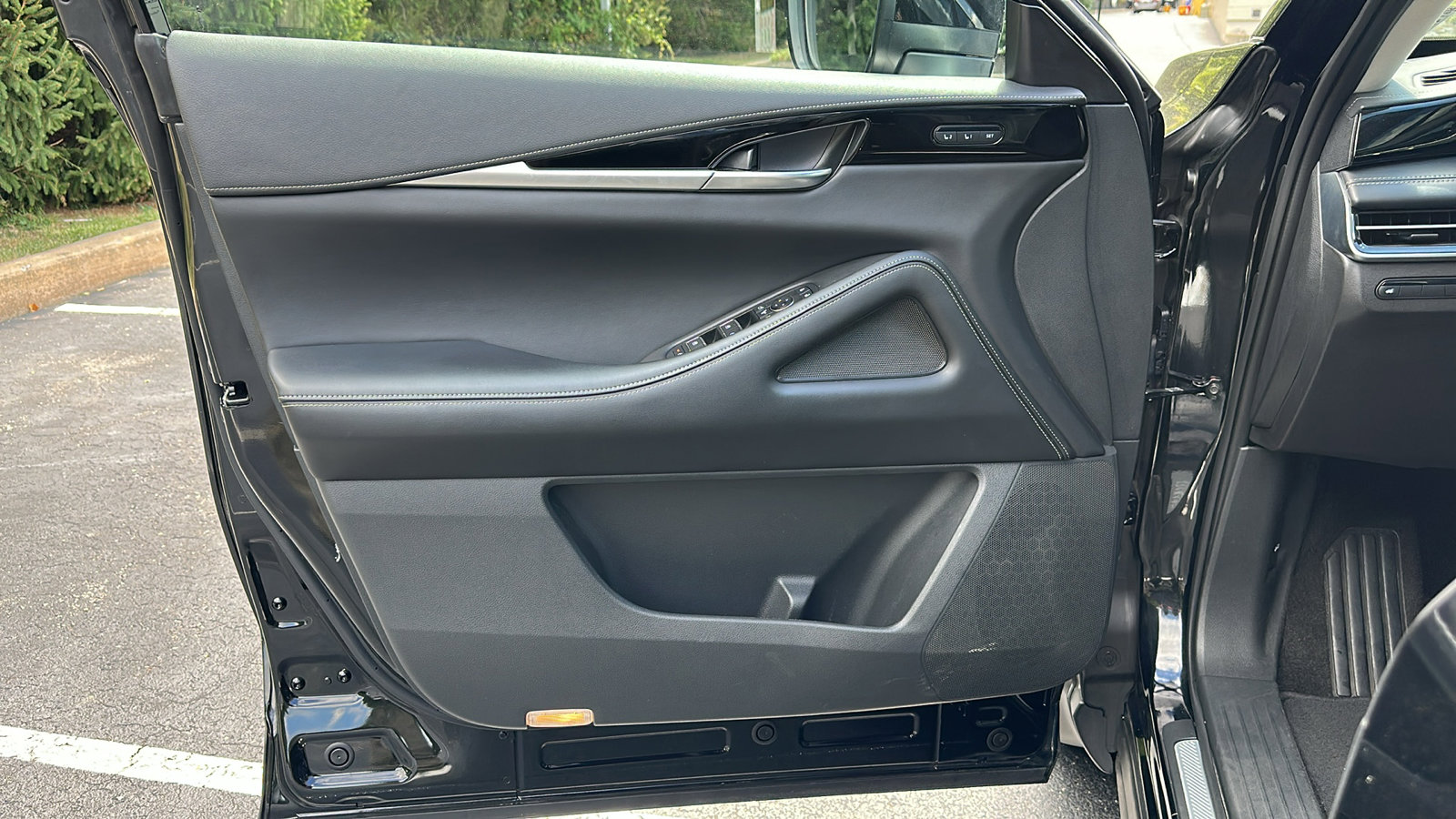 Certified 2024 INFINITI QX60 Pure image 14