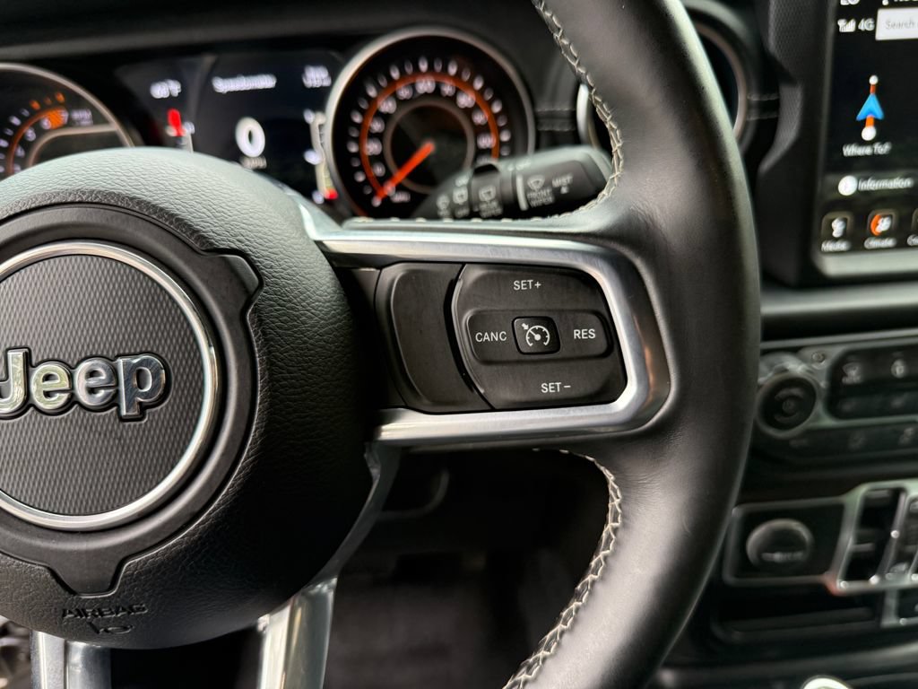 Used 2020 Jeep Wrangler Unlimited Sahara AWD/4WD image 17