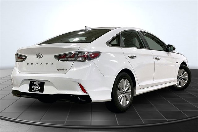 Used 2018 Hyundai Sonata SE image 2
