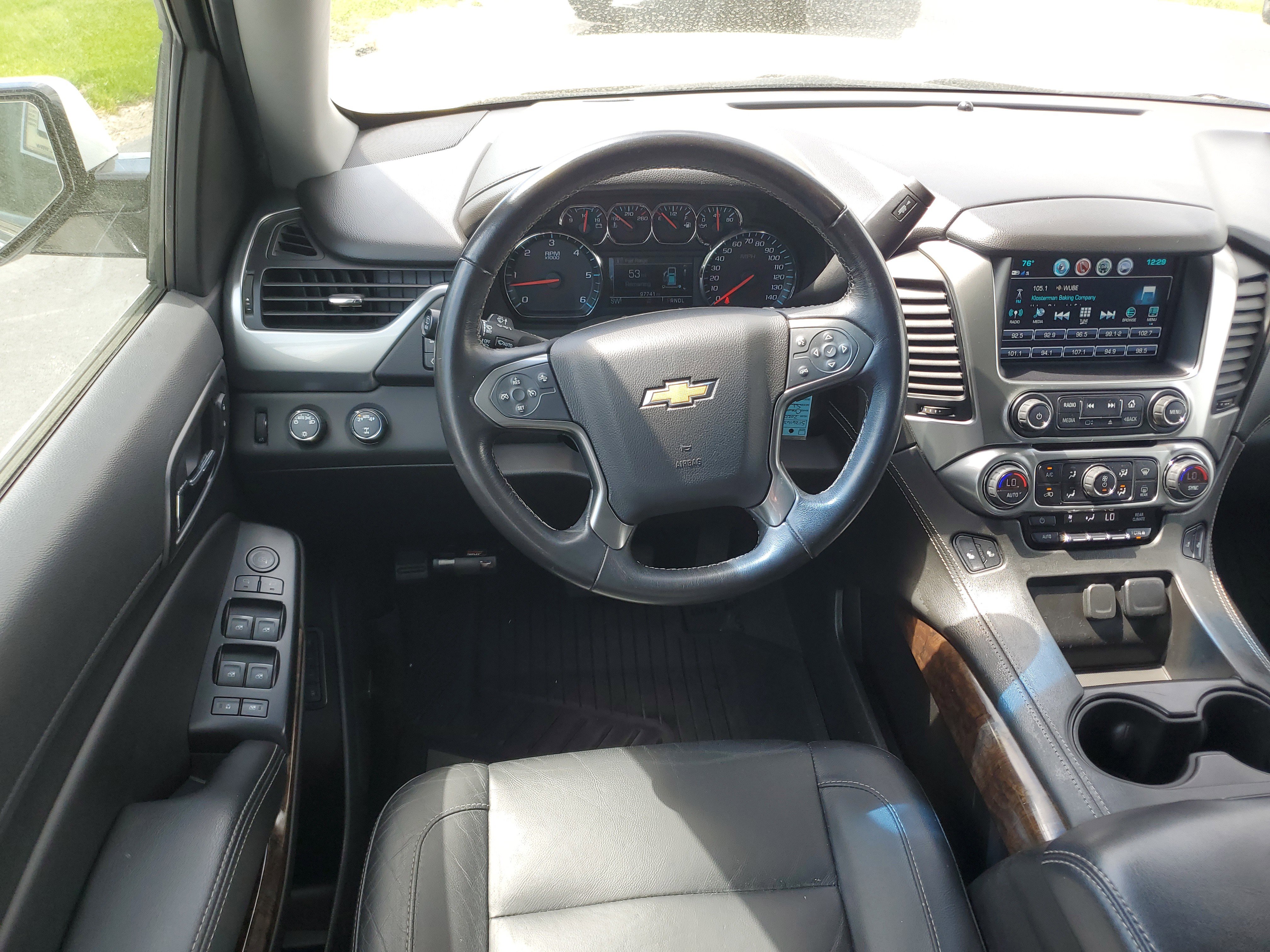 Used 2020 Chevrolet Suburban LT AWD/4WD image 8