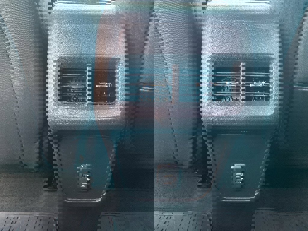 Used 2022 GMC Terrain SLE w/ Elevation Edition image 29