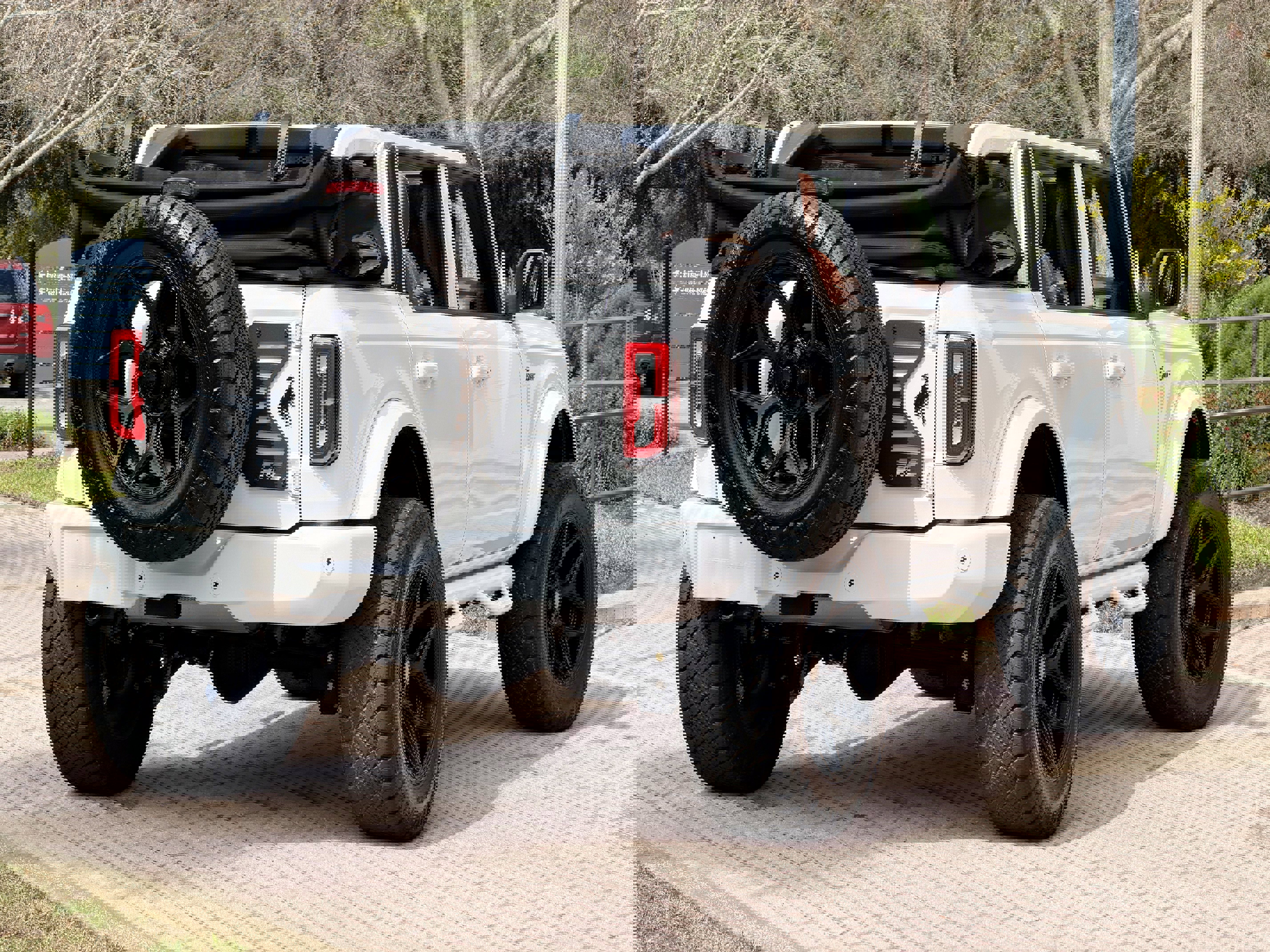 Used 2024 Ford Bronco Outer Banks image 12