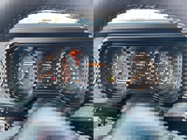 Used 2025 Jeep Gladiator Rubicon image 19