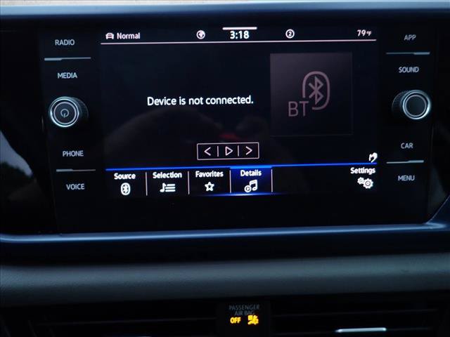 Used 2023 Volkswagen Taos SE w/ Panoramic Sunroof Package AWD/4WD image 23
