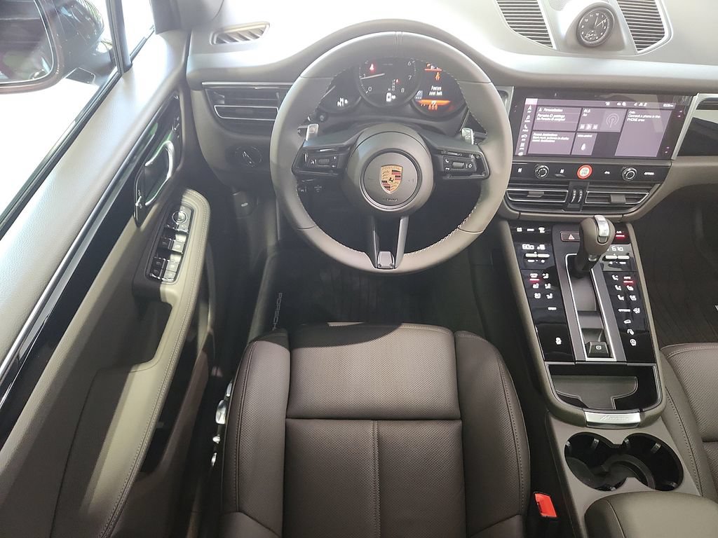 New 2026 Porsche Macan AWD/4WD image 12