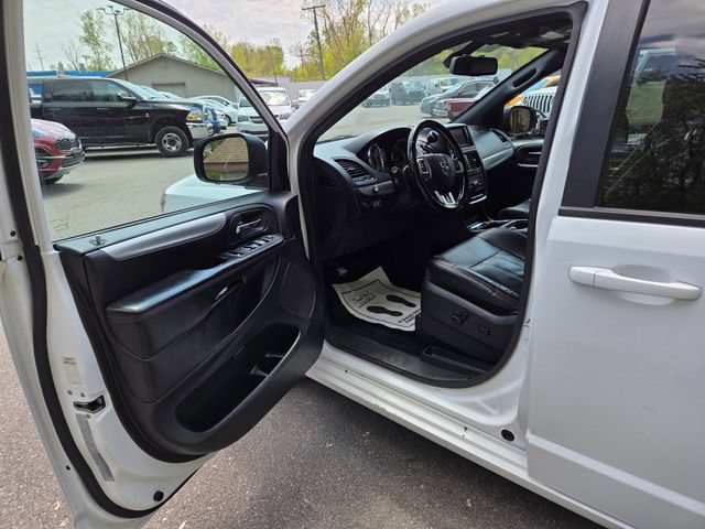 Used 2020 Dodge Grand Caravan GT FWD image 11