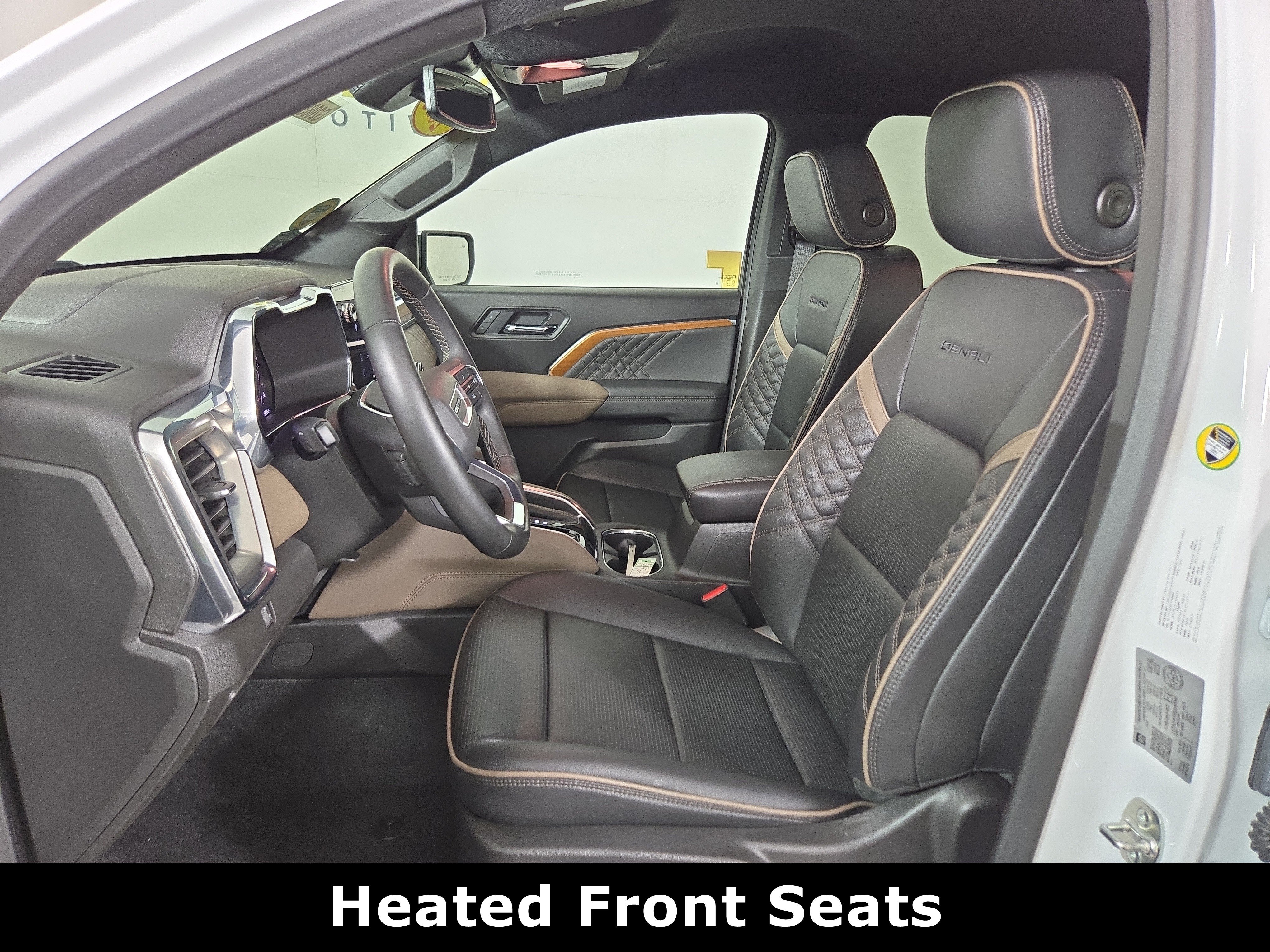 Certified 2025 GMC Canyon Denali AWD/4WD image 11