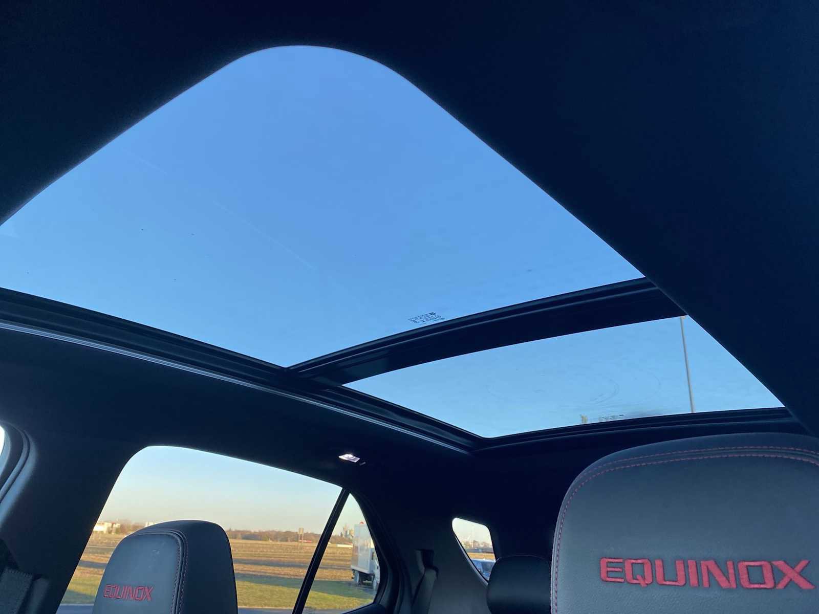 Used 2024 Chevrolet Equinox RS w/ RS Leather Package image 25