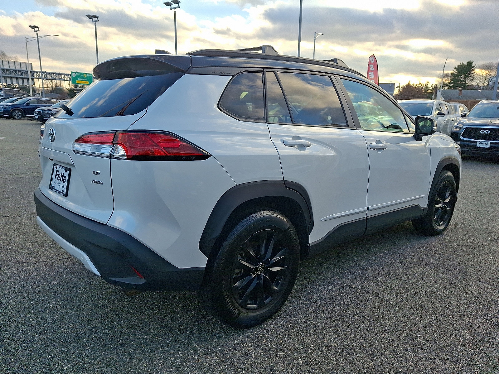 Used 2023 Toyota Corolla Cross LE image 4