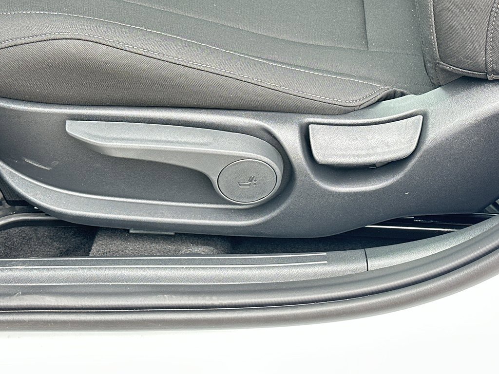 New 2026 Hyundai Elantra Sport FWD image 24