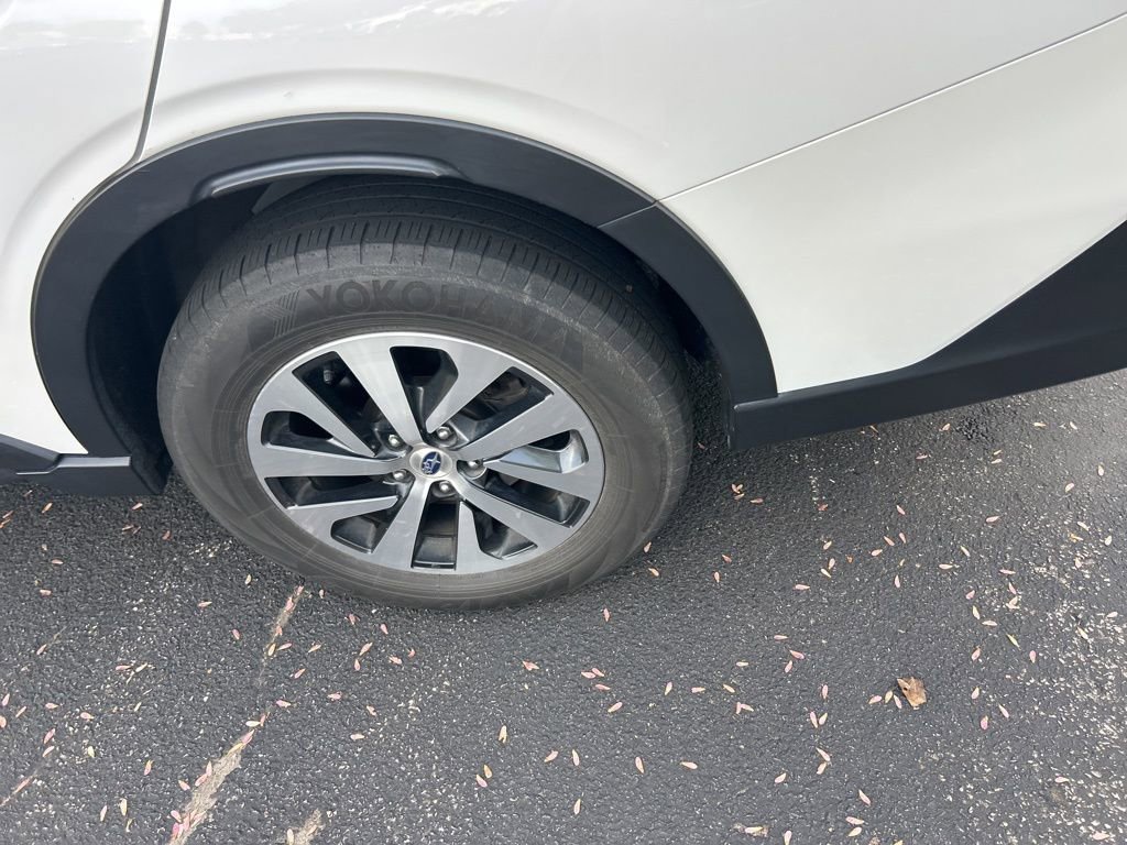 Used 2022 Subaru Outback Premium image 14