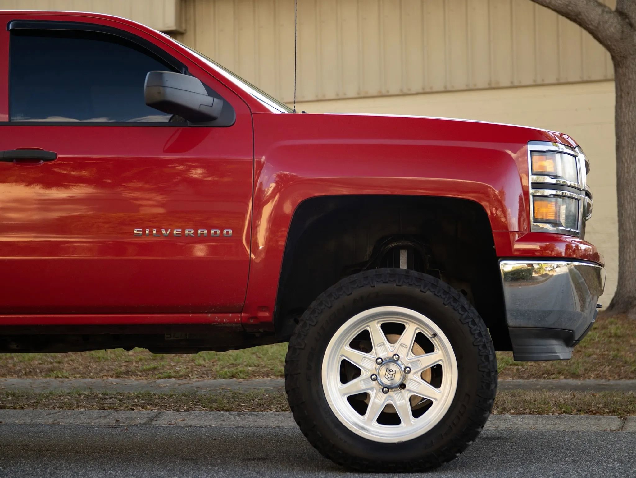 Used 2014 Chevrolet Silverado 1500 LT image 9