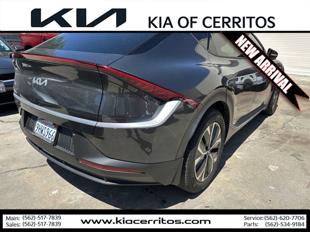 Used 2023 Kia EV6 Light image 3