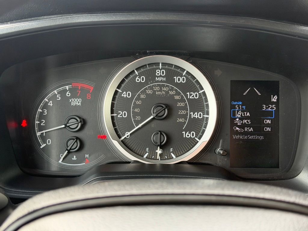 Used 2021 Toyota Corolla LE image 18