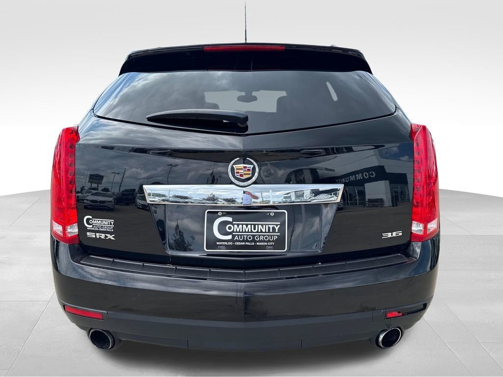 Used 2016 Cadillac SRX FWD image 4