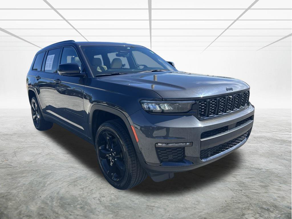 Certified 2025 Jeep Grand Cherokee L Limited w/ Luxury Tech Group II AWD/4WD image 2