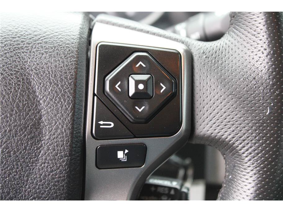 Used 2022 Toyota Tacoma SR5 w/ Technology Package AWD/4WD image 19