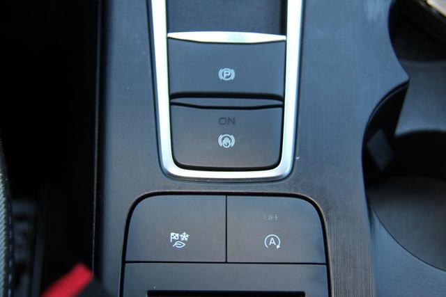 Used 2022 Ford Escape SE w/ Cold Weather Package image 29