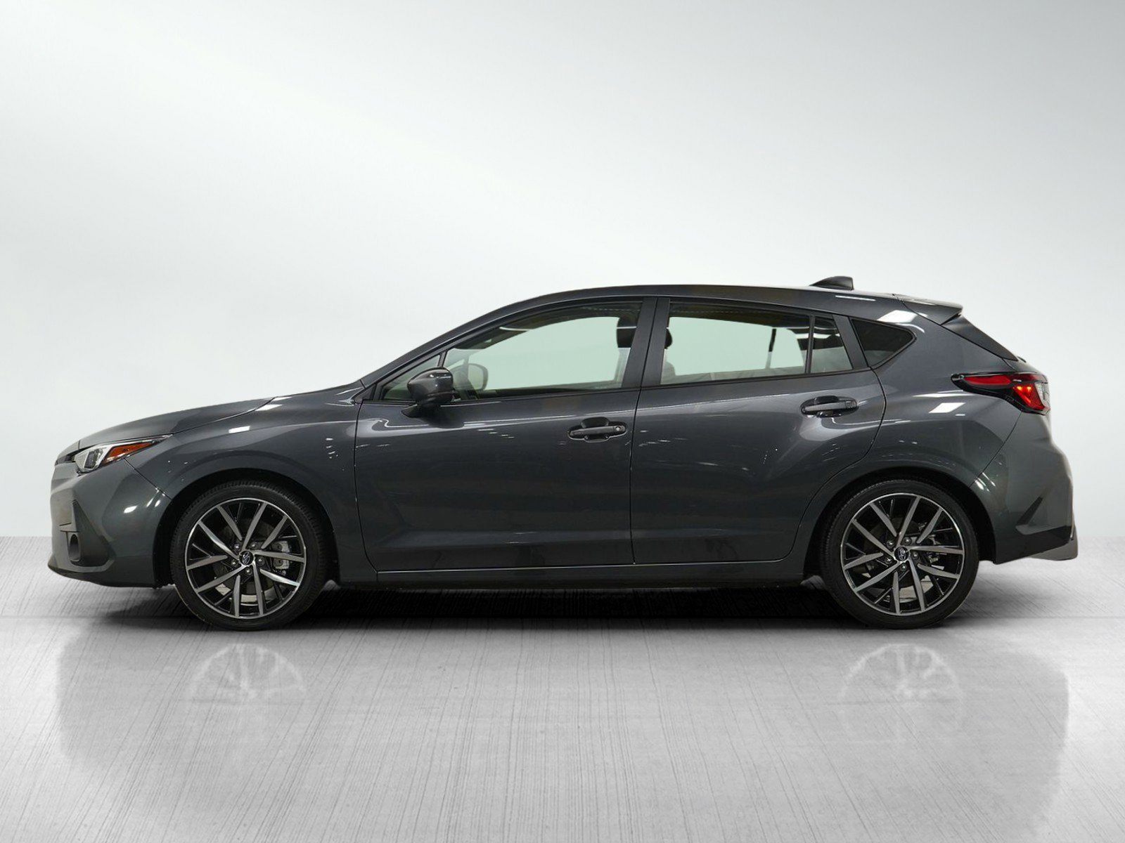 Used 2024 Subaru Impreza 2.0i Sport image 3
